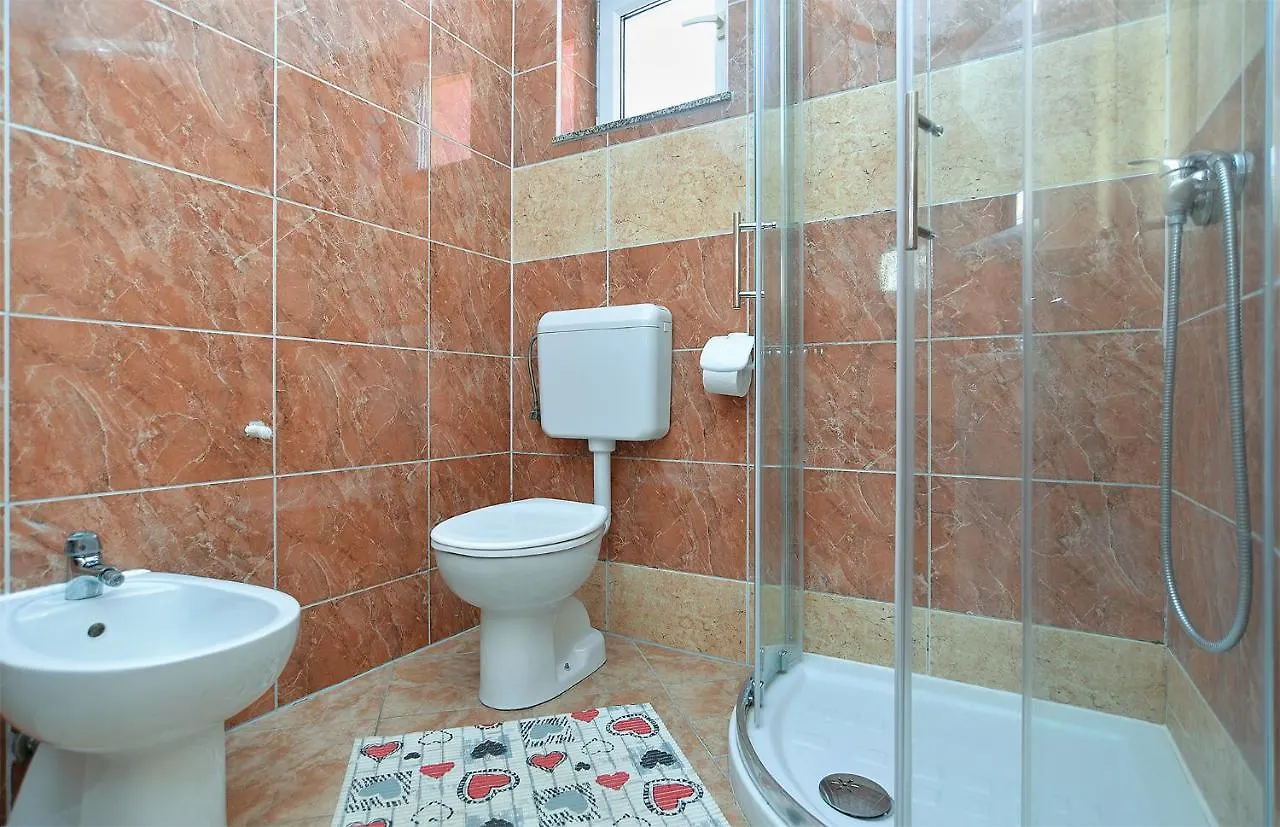 Apartments Zlata 2222 Pula