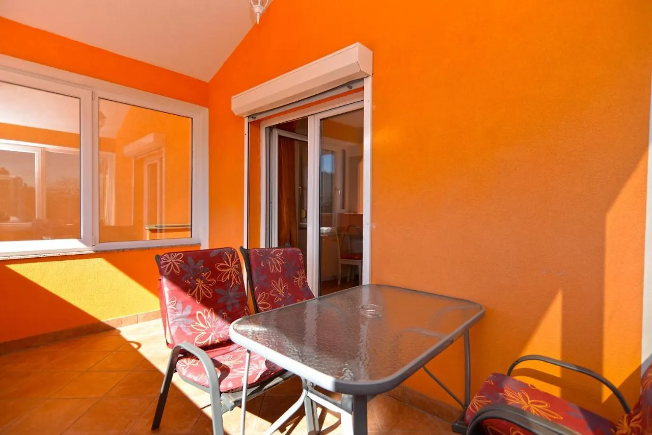 Apartments Zlata 2222 Pula